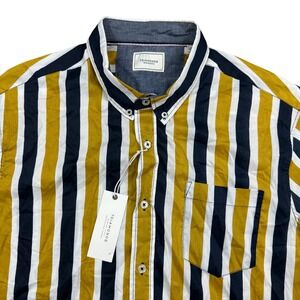 7Diamonds Future Tides Striped Short Sleeve Button Down Shirt Coastal Preppy